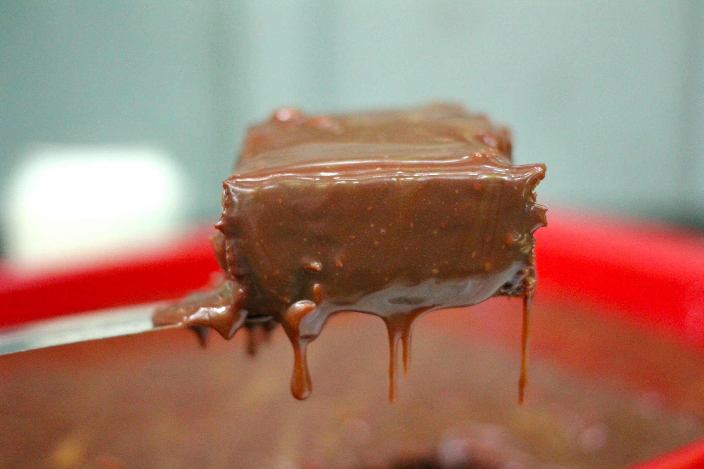 milk chocolate cake caramel